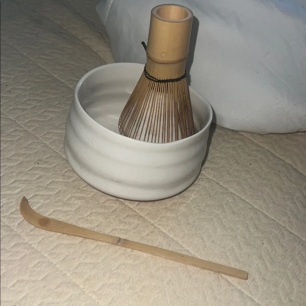 Ceramic Matcha Bowl Set with Bamboo Whisk and Scoop